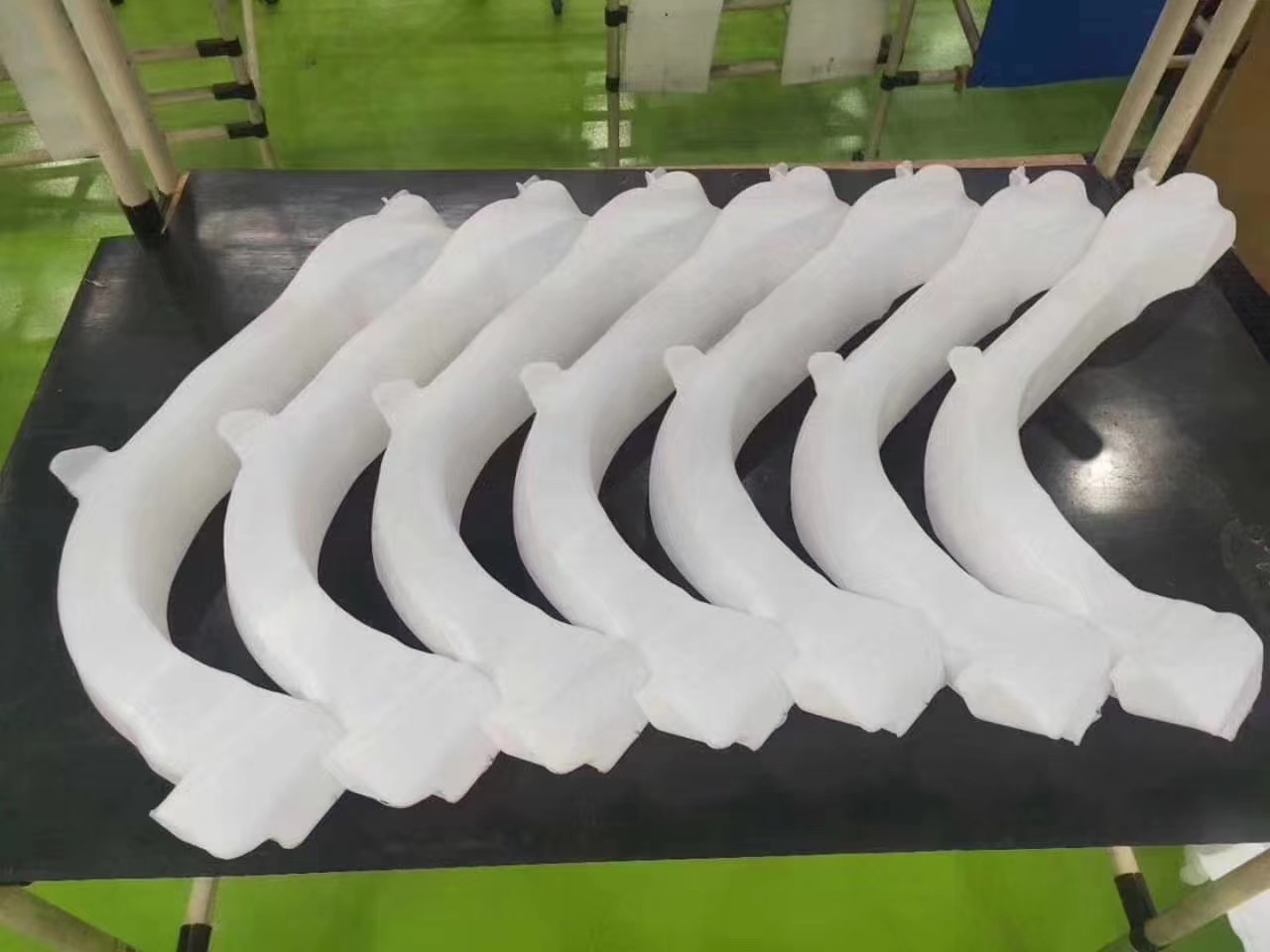 Трехмерная выдувная машина Jwell (робот) для автоматических воздуховодов/маслоналивных трубок