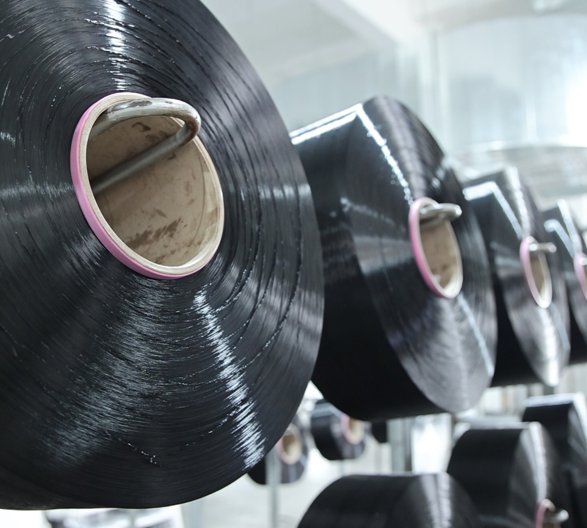 JWELL PET Машина для изготовления черной пряжи